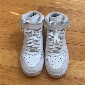 NIKE Airforce 1’s hightop